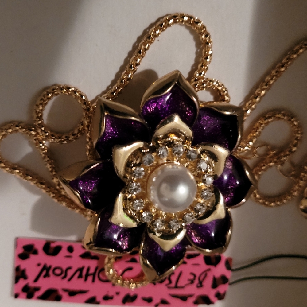 Necklaces - Picture 8 of 8
